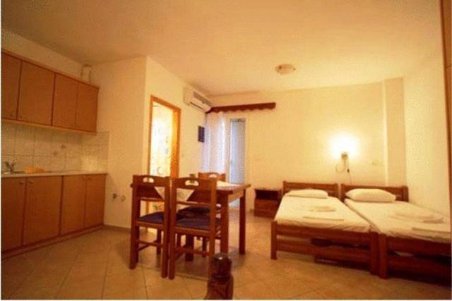 Antonio Studios Naxos City Room photo