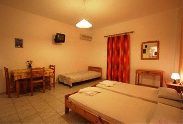Antonio Studios Naxos City Room photo